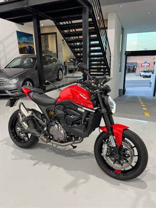 DUCATI MONSTER 937 